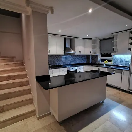 Vila 5 Star Villa, Private Chef, Daily Housekeeping, Concierge, 1040 *